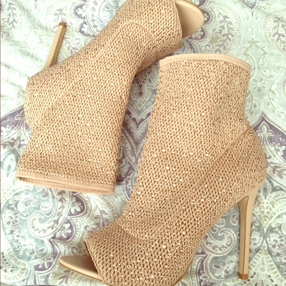 Aldo  ankle booties/boots